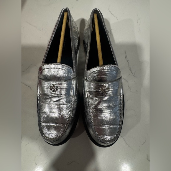 Tory Burch Women’s Metallic Silver Loafers - Picture 3 of 6